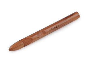 Ergonomic Wooden Crochet Hook (Size 20mm) – Premium Jumbo Wood Hook for Chunky Wool, Blankets & Rugs