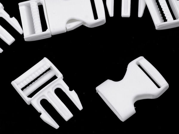 Premium 20mm White Side Release Buckle with Integrated Strap Adjuster