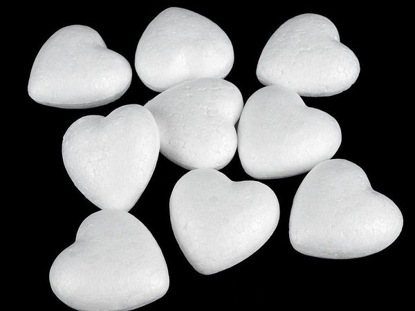 Solid Polystyrene Craft Heart for DIY Projects, Patchwork & Seasonal Decor (4.4 x 4.7 cm, White)