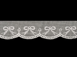 Off-White Broderie Anglaise Cotton Eyelet Madeira Lace Trim with Bow Motif, 35mm Width (13.5m Bolt)