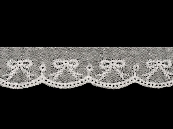 Off-White Broderie Anglaise Cotton Eyelet Madeira Lace Trim with Bow Motif, 35mm Width (13.5m Bolt)