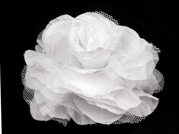 Premium 9cm Fluffy Fabric Rose Flower Brooch & Hair Clip - Versatile Fashion Accent for Clothing, Hair, and Accessories