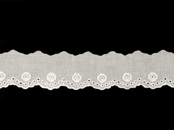 Premium Cotton Broderie Anglaise Madeira Lace Trim - 40mm Scalloped Edge Embroidered Trim for Haberdashery, Home Decor, and Apparel