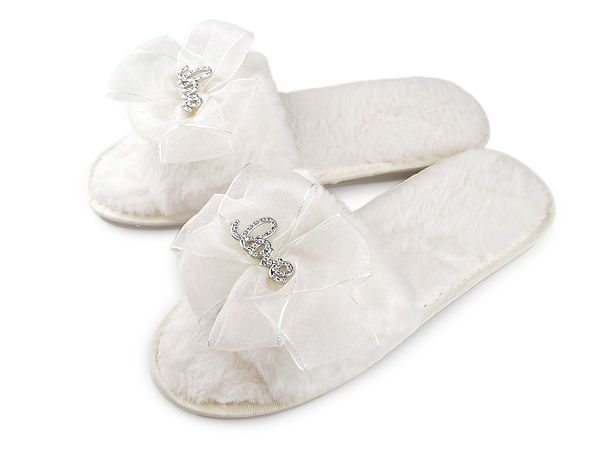 Luxury Plush Love Wedding Slippers - Soft Cream Bridal Party Slip-Ons