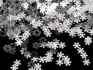 Premium Mini Snowflake Metallic Sequins (5mm, 20g) - Festive Craft Confetti for Holiday Decor, Scrapbooking & DIY Projects