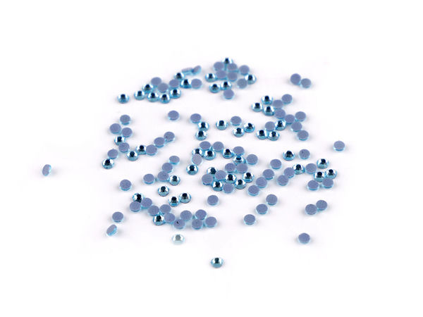Premium HotFix Iron-On Rhinestones (SS6 / 2mm) – High-Shine Crystal Embellishments for Apparel & Accessories, 1500 pcs