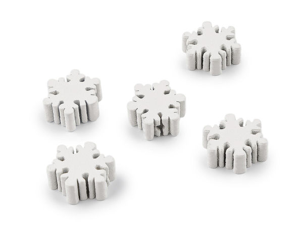 Lacquered White Wooden Snowflake Beads – 20mm Flat Craft Components for Winter & Christmas Ornaments