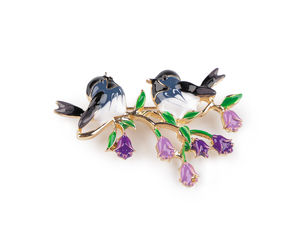 Elegant Metal Bird Brooch with Enamel and Pearl Accents - Versatile Jewelry Pin for Clothing, Scarves, and Accessories