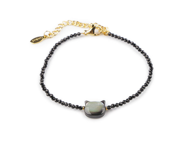 Elegant Black Cut Bead Charm Bracelet with Mother-of-Pearl Cat Pendant