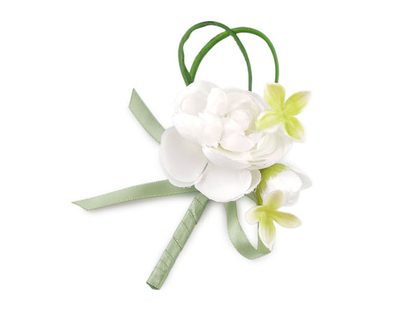 Handcrafted White Blossom Brooch - Elegant Floral Fashion Accessory