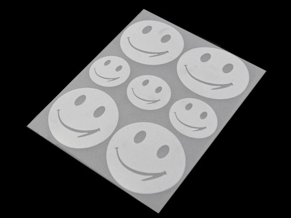 Reflective Pearl Grey Iron-On Patches (9x12 cm) - High-Visibility Safety Appliques for Clothing and Accessories