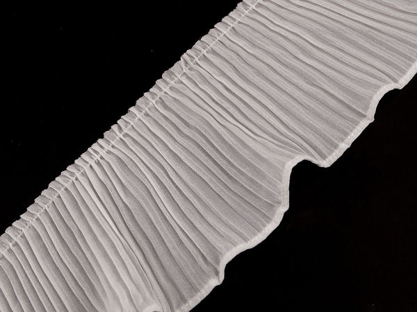 Premium Pleated Ruffle Trim (10cm Width) - Elegant Accordion Pleat Ribbon Braid for Sewing, Trimming, and Haberdashery Crafts