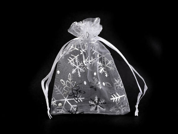 White & Silver Snowflake Organza Gift Bags (9x12 cm) - Christmas Drawstring Pouches with Satin Laces