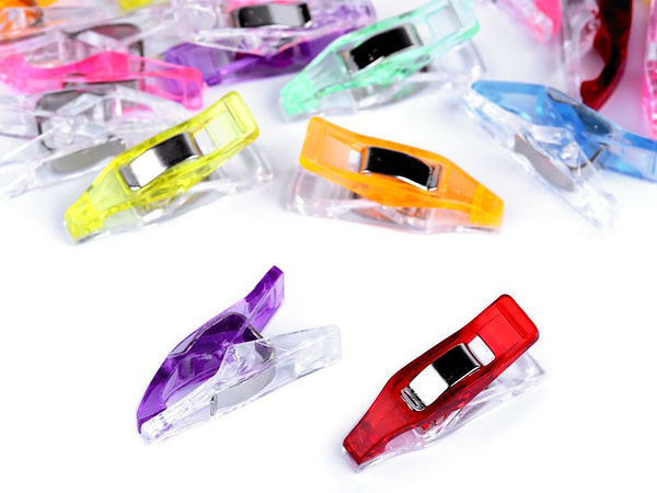 Premium Fabric Sewing Clips and Pegs (4x27mm) – Heavy-Duty Haberdashery Clamps for Delicate Fabrics, Leather, and Quilting (Assorted Colors)