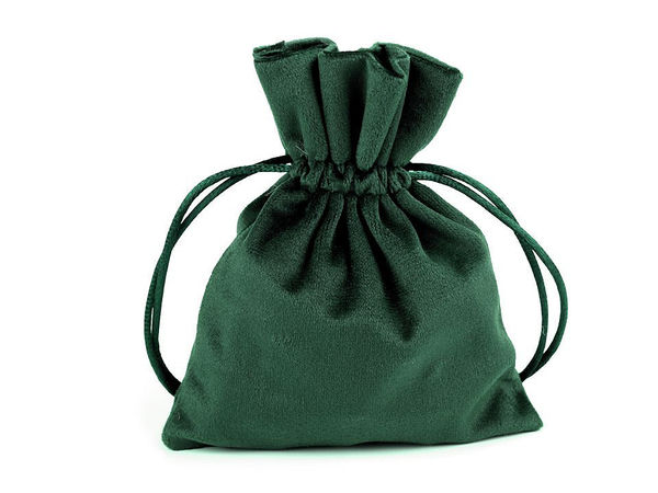 Elegant Velvet Gift Pouch with Satin Drawstring Closure (10 x 13 cm)