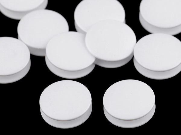 Premium White Double Linen Buttons for Bed Linen and Duvet Covers - Size 28 (18.4mm)