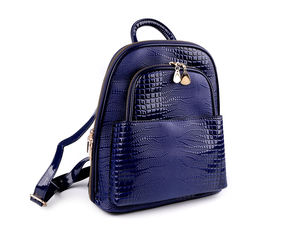 Women's 2-in-1 Convertible Backpack and Crossbody Handbag - Crocodile Embossed Vegan Leather City Pack (27x31 cm)