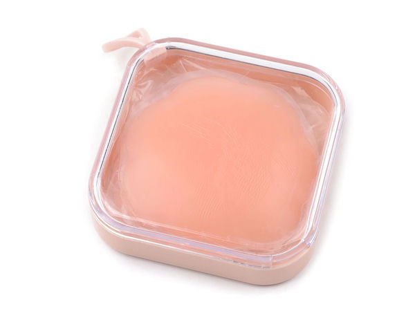 Premium Reusable Silicone Nipple Covers - Invisible Adhesive Breast Petals with Compact Travel Case (2 Pairs / 4 Pieces)