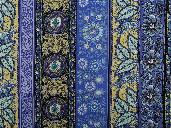 Premium Oriental Pattern Cotton Canvas Fabric - Soft Lightweight Weave for Apparel & Home Decor