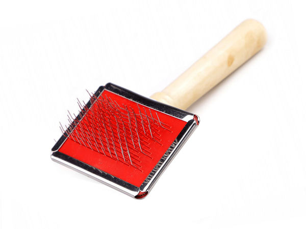 Premium Macrame Fringe Combing Brush (4.5 x 6 cm) - Professional Fiber Carding & Detangling Comb for Macrame, Fleece, and Crafts
