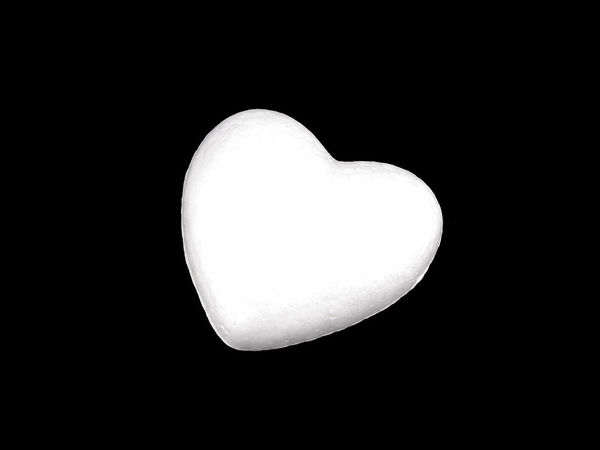 Premium Polystyrene Craft Hearts (6.5cm, White) – High-Density Styrofoam Shapes for DIY Decoupage, Floral Design & Holiday Decorations