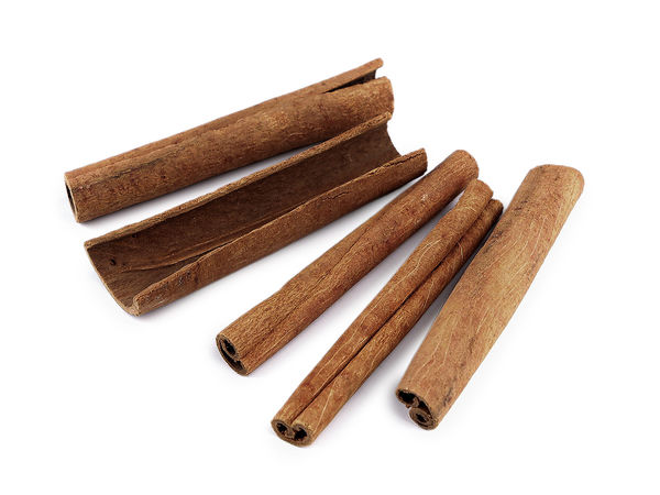 Premium Natural Cinnamon Sticks for Holiday Wreaths, Crafts, and Seasonal Floral Arrangements