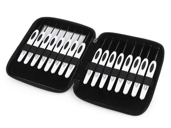 Premium 16-Piece Crochet Hook Set with Velvet-Lined Zippered Organizer Case - Black Lacquer