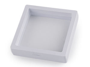 Elegant 3D Floating Frame Display Case & Gift Box - Reusable Jewelry Presentation Packaging, 9x9 cm