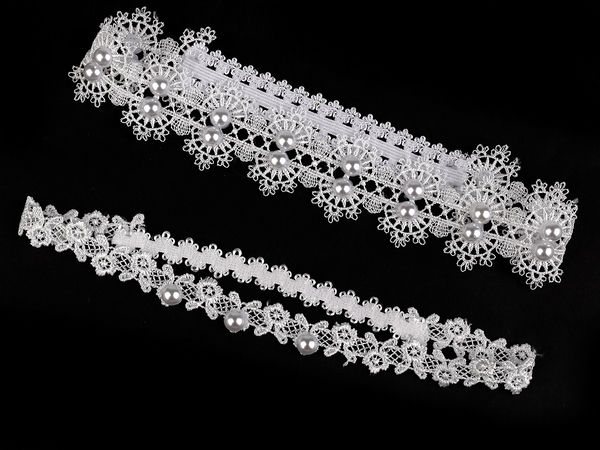 Elegant Off White Lace Wedding Garter Set with Pearl Details