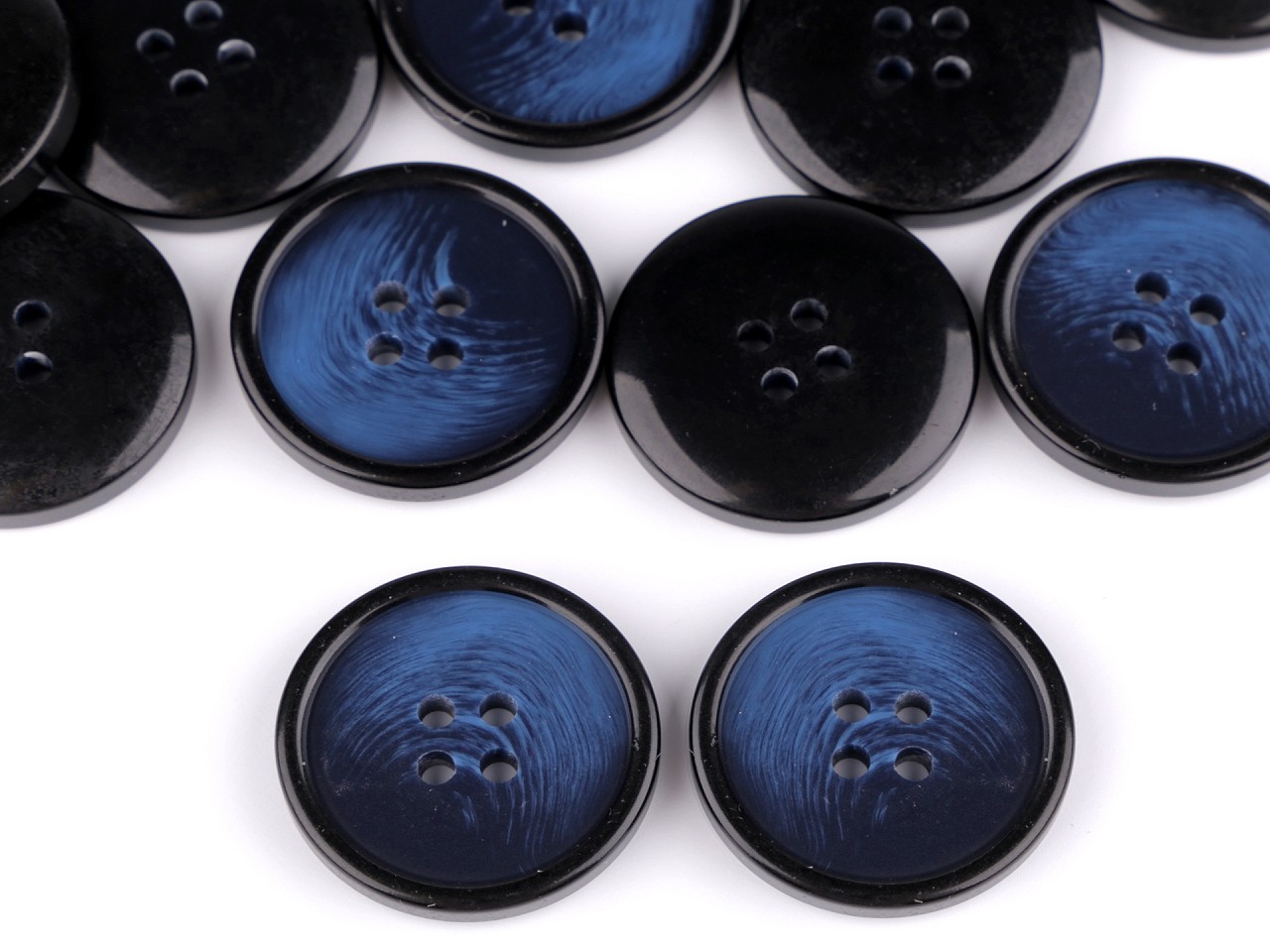 Button with fine Patina, size 40, blue dark, 20 pc.