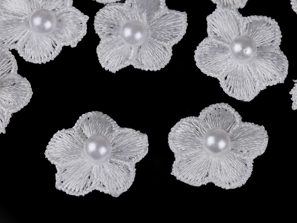 Embroidery Flower with Pearl Bead Ø20 mm, white, 10 pc.